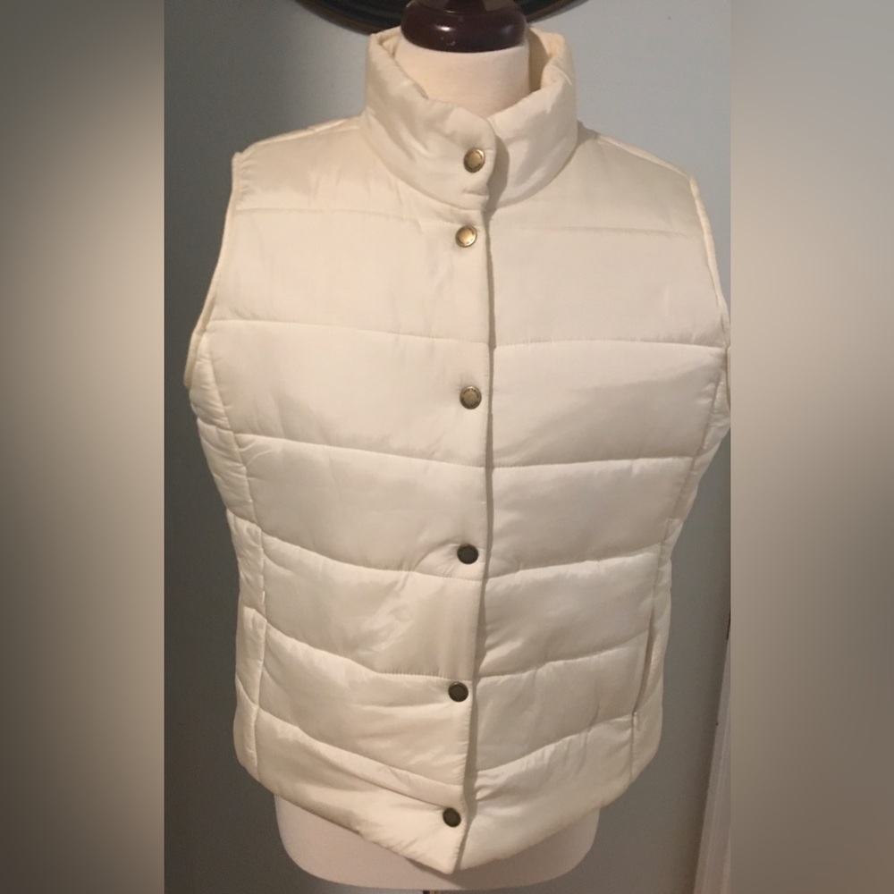 Daisy Fuentes. Down puffer